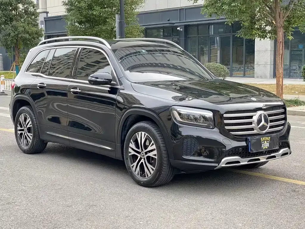 Mercedes-Benz GLB — фото 4
