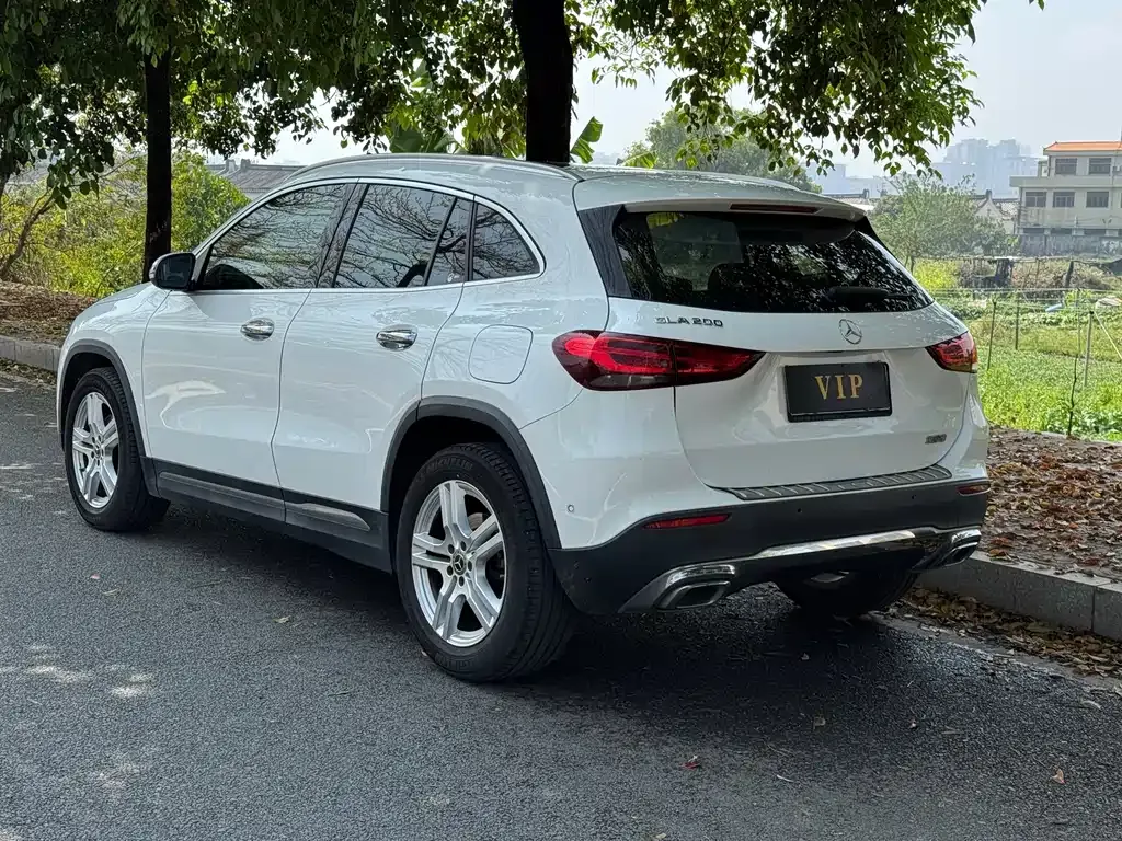 Mercedes-Benz GLA — фото 9