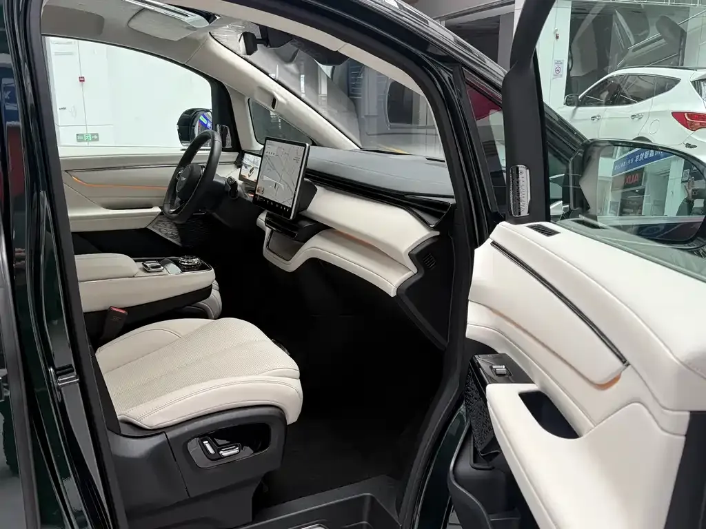 Geely Yizhen L380 — фото 3