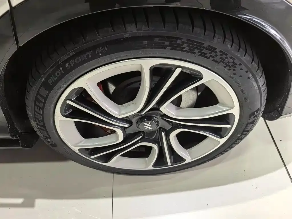 IM LS7 — фото 6