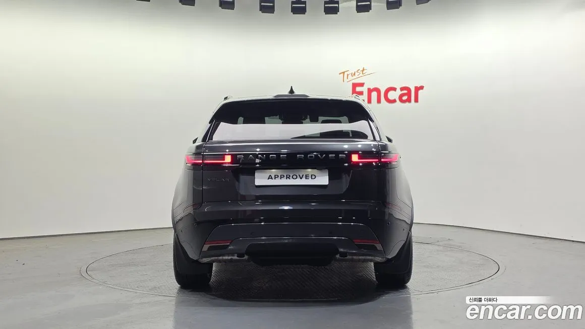 Land Rover Range Rover Velar — фото 3