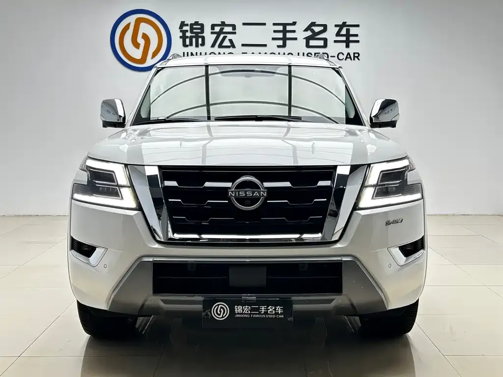 Nissan Patrol — фото 10