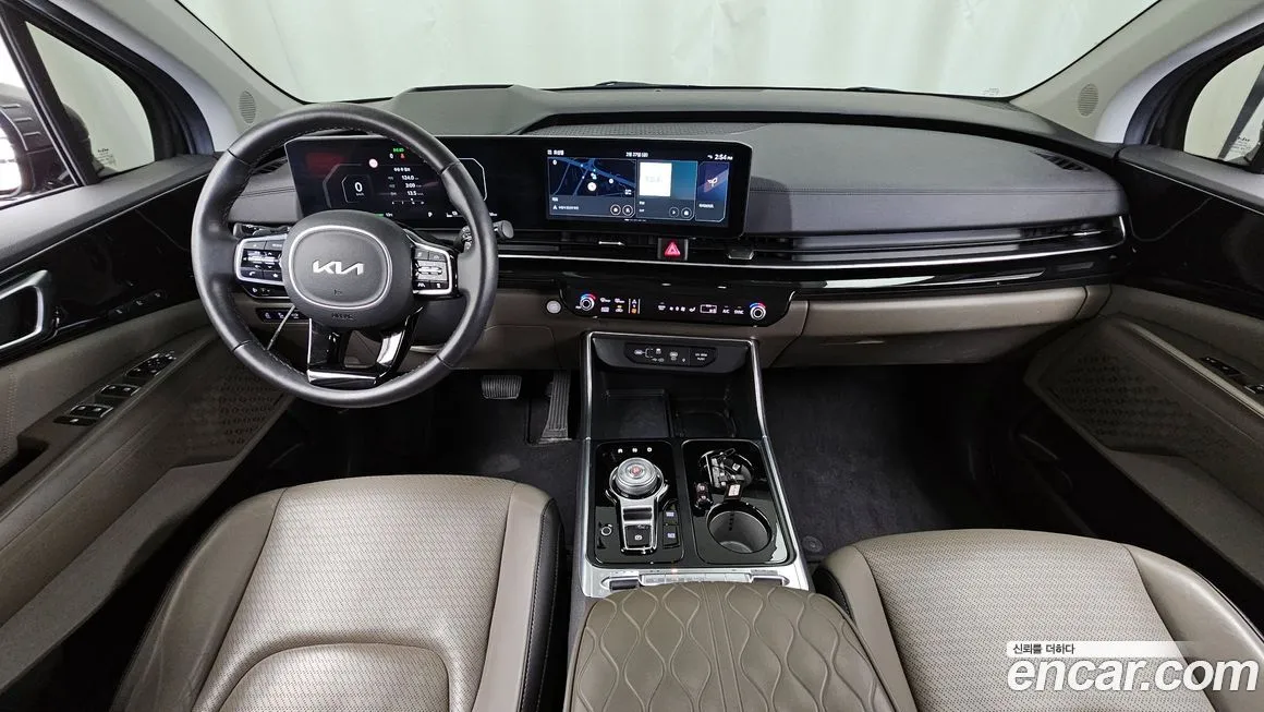 Kia Carnival — фото 9