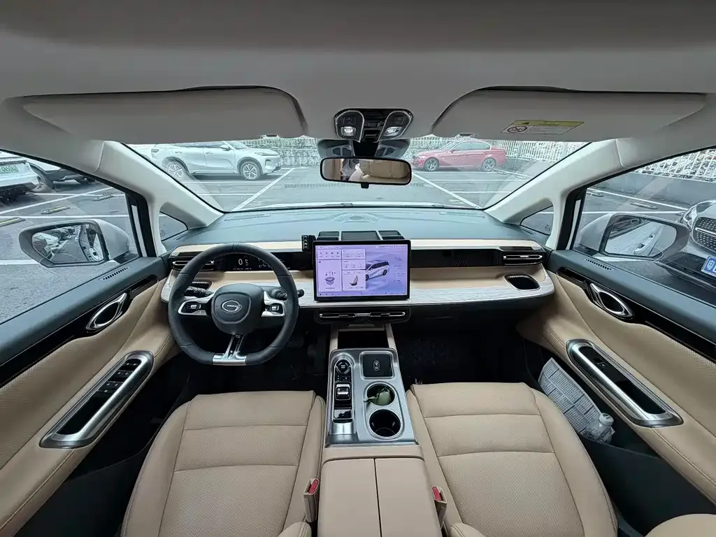 GAC Motor Trumpchi E8 — фото 9
