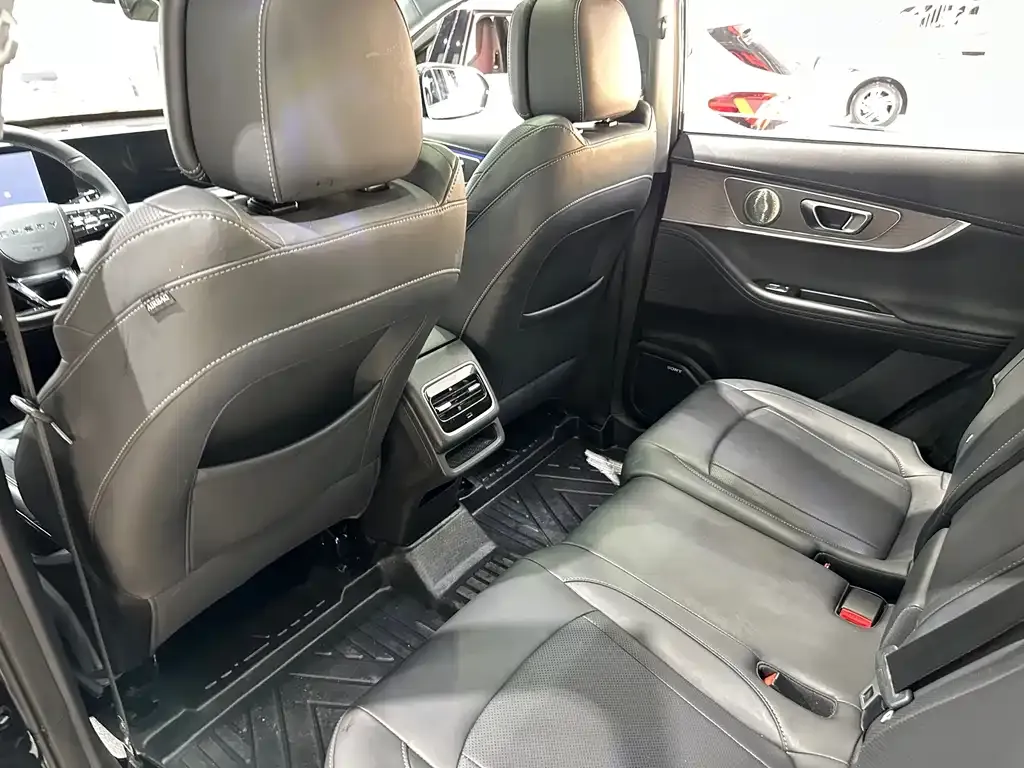 Chery Tiggo 8 PRO — фото 5