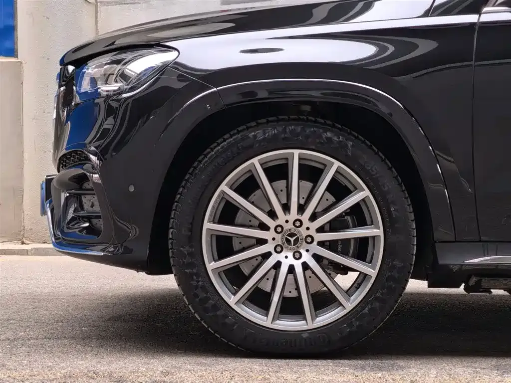 Mercedes-Benz GLS — фото 9