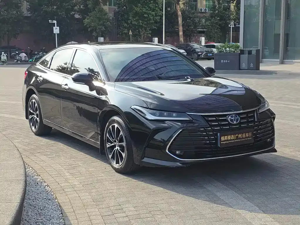 Toyota Avalon — фото 10