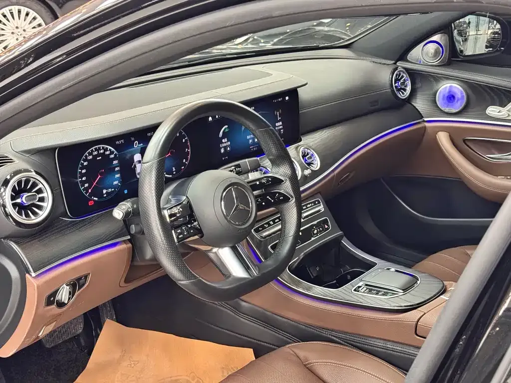 Mercedes-Benz E-Class (Import) — фото 3