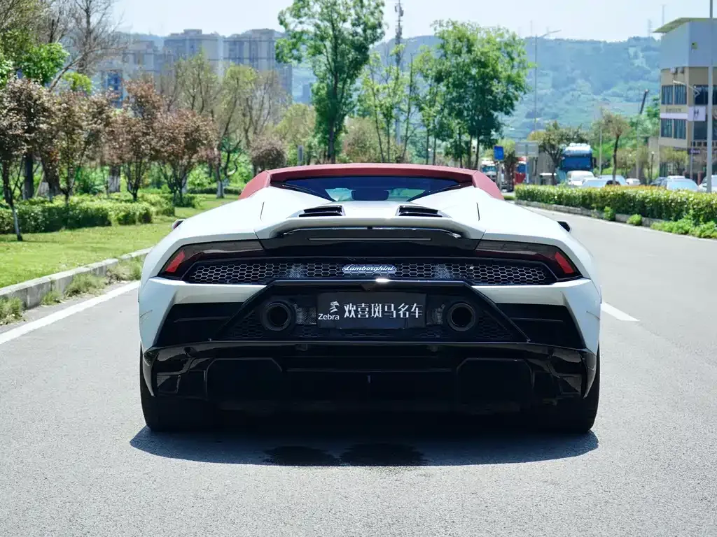Lamborghini Huracan — фото 7