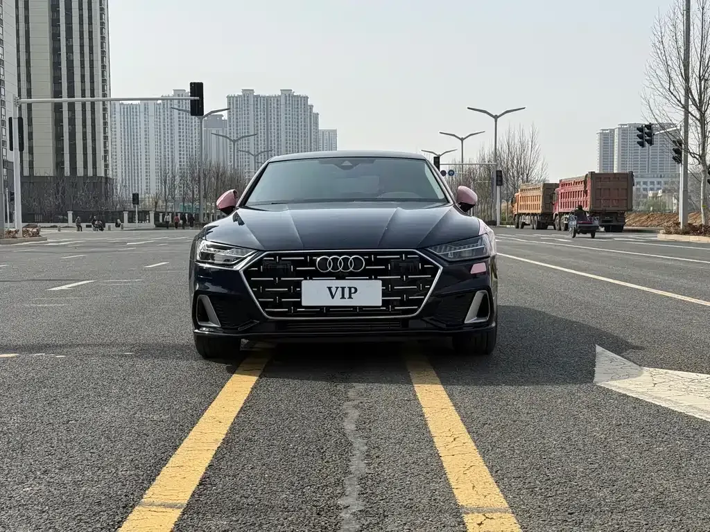 Audi A7L — фото 2