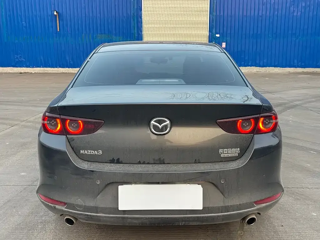 Mazda 3 Axela — фото 2