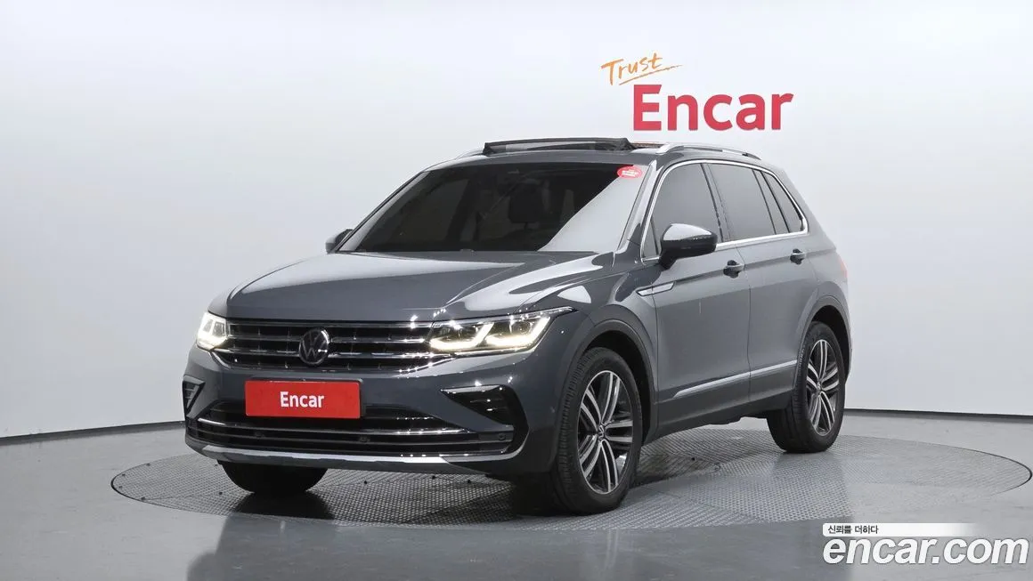Volkswagen Tiguan — фото 1