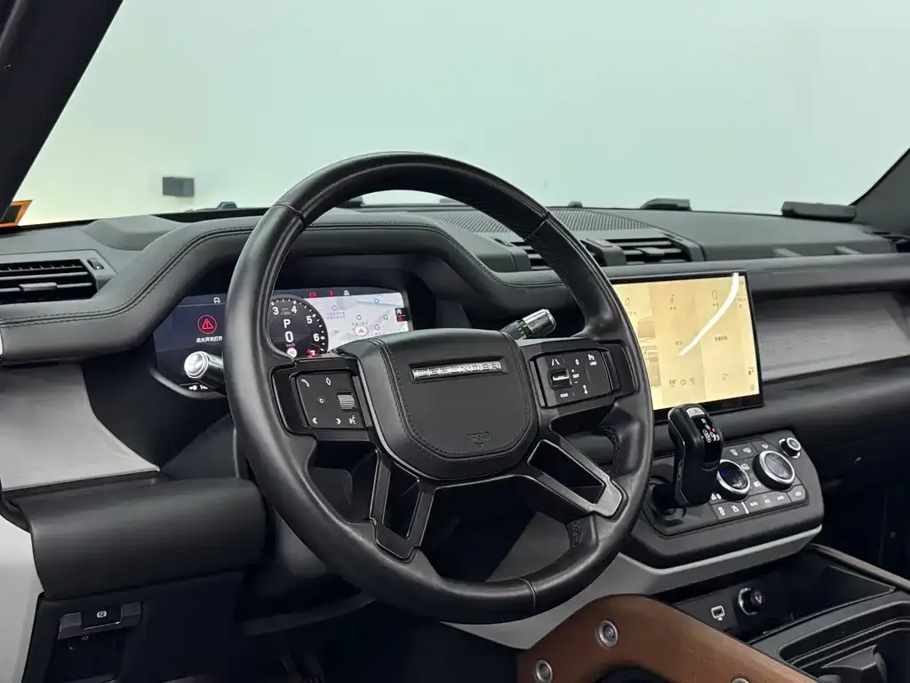 Land Rover Defender — фото 5