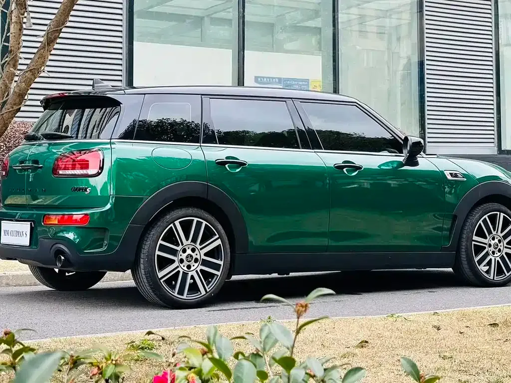 MINI Clubman — фото 5