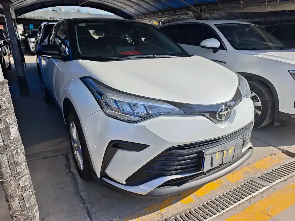Toyota IZOA — фото 2