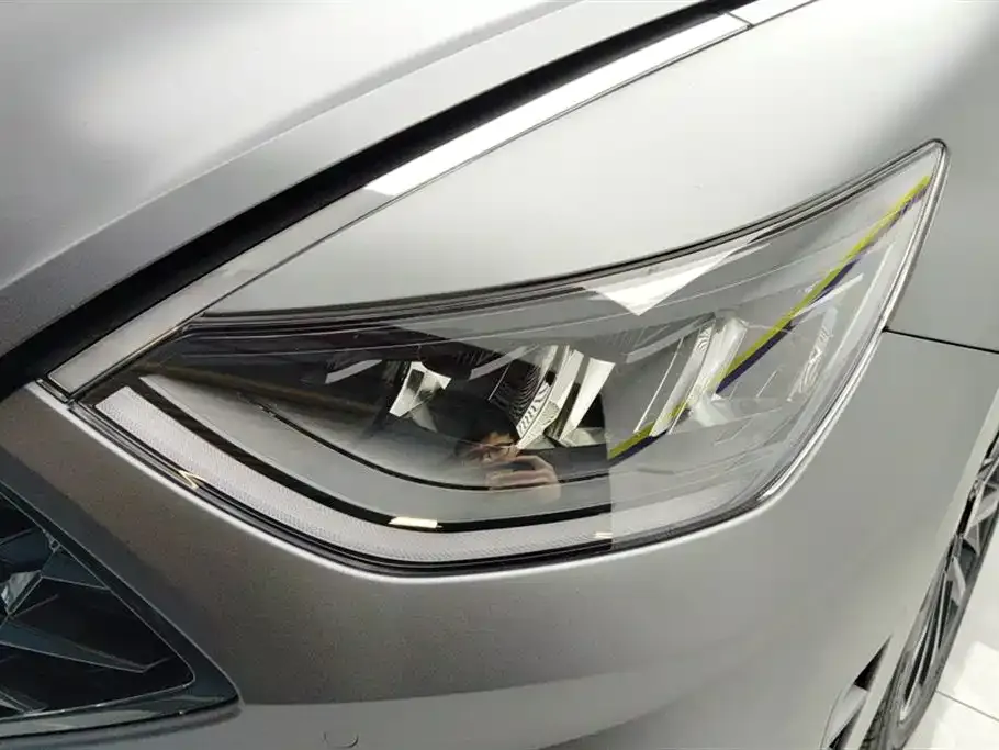 Hyundai Sonata — фото 9