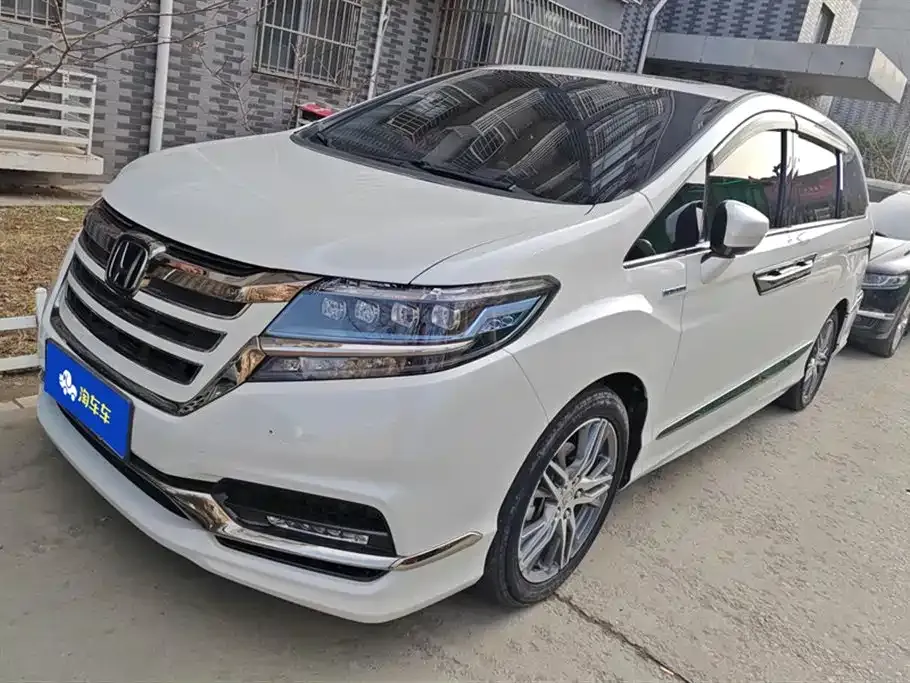 Honda Elysion — фото 1