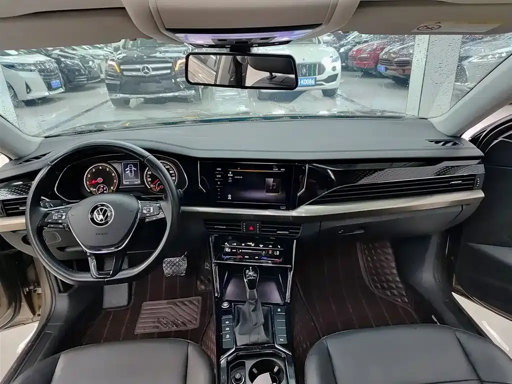 Volkswagen Passat — фото 9