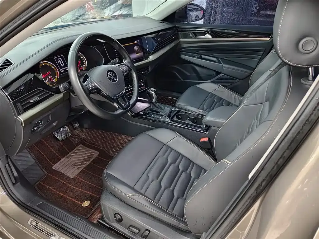 Volkswagen Passat — фото 10