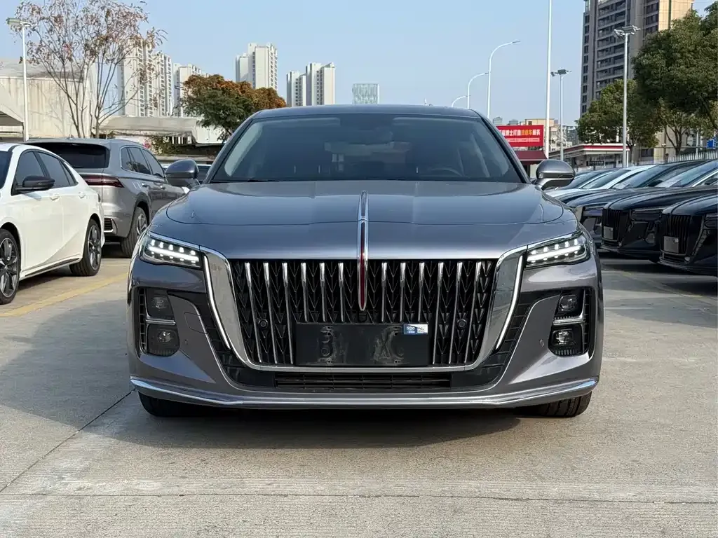 Hongqi H5 — фото 2