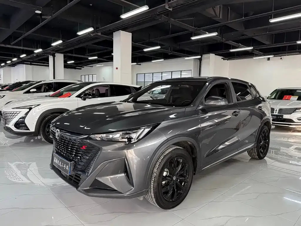 Changan X5 PLUS — фото 1