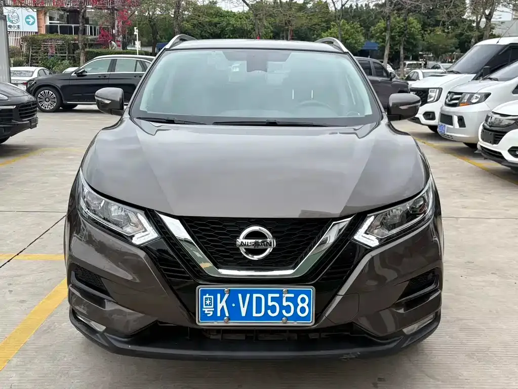 Nissan Qashqai — фото 4