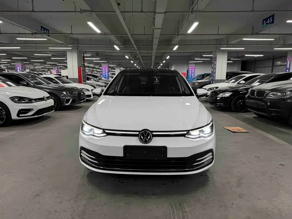 Volkswagen Golf — фото 5