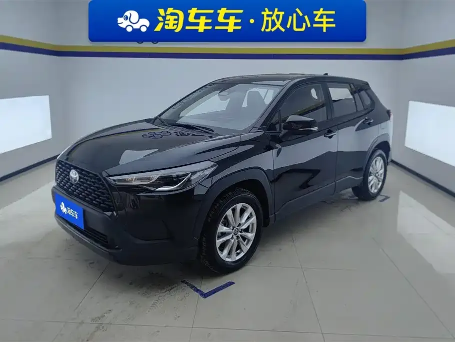 Toyota Corolla Cross — фото 1