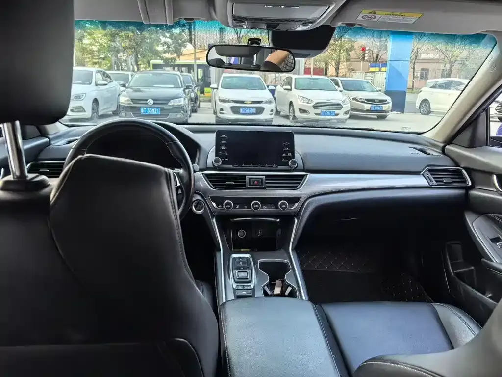Honda Accord — фото 2