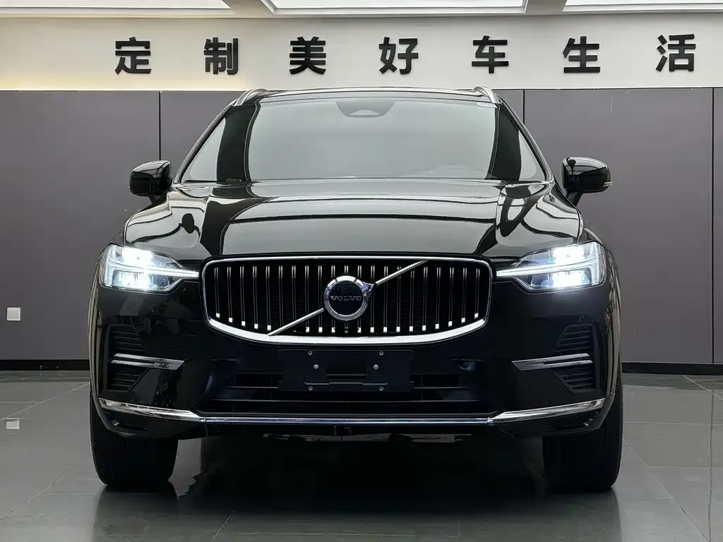 Volvo XC60 — фото 7