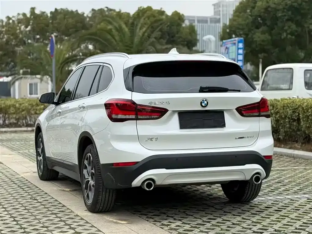 BMW X1 — фото 6