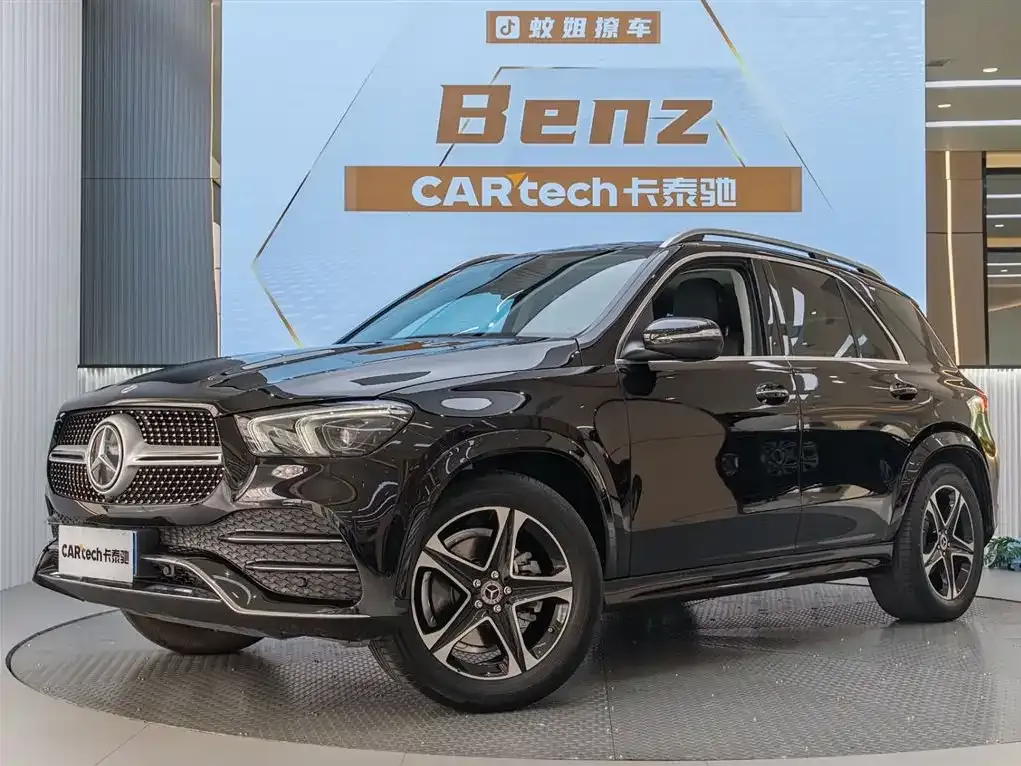 Mercedes-Benz GLE — фото 1