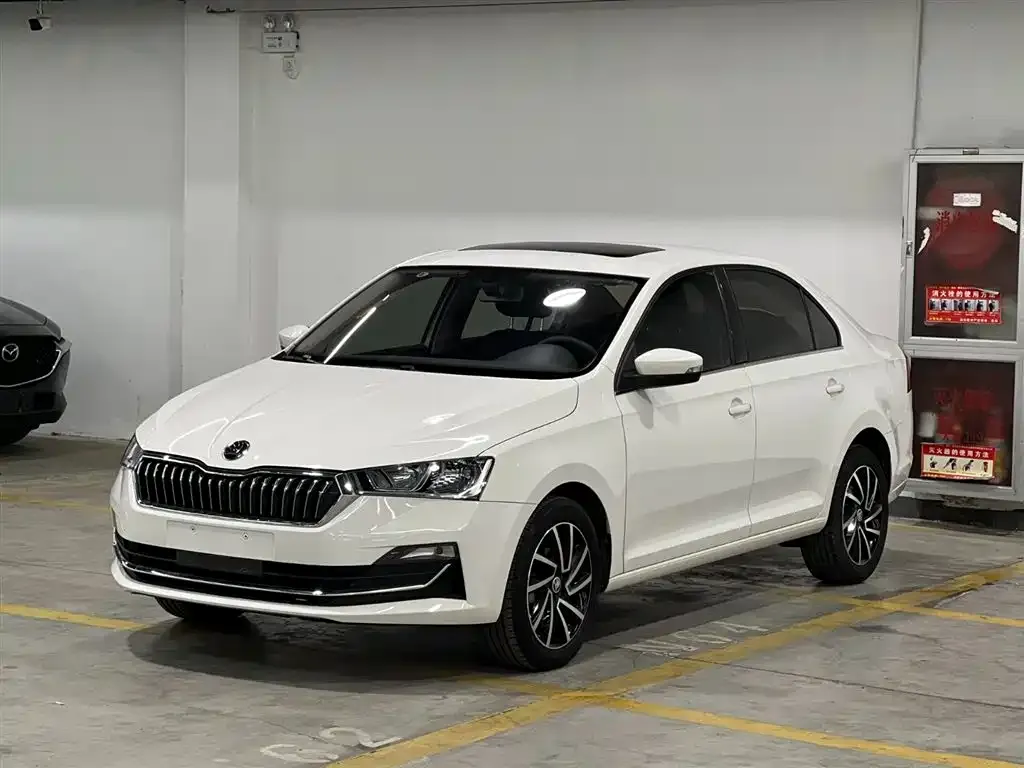 Skoda Rapid — фото 1