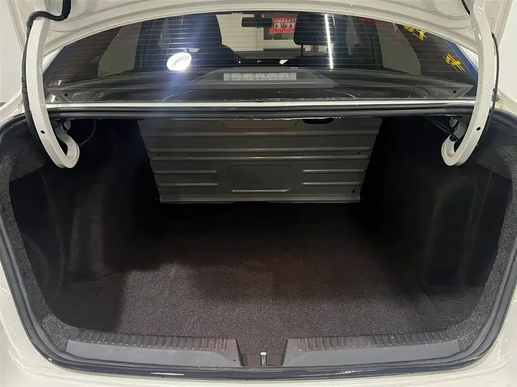 Skoda Rapid — фото 4