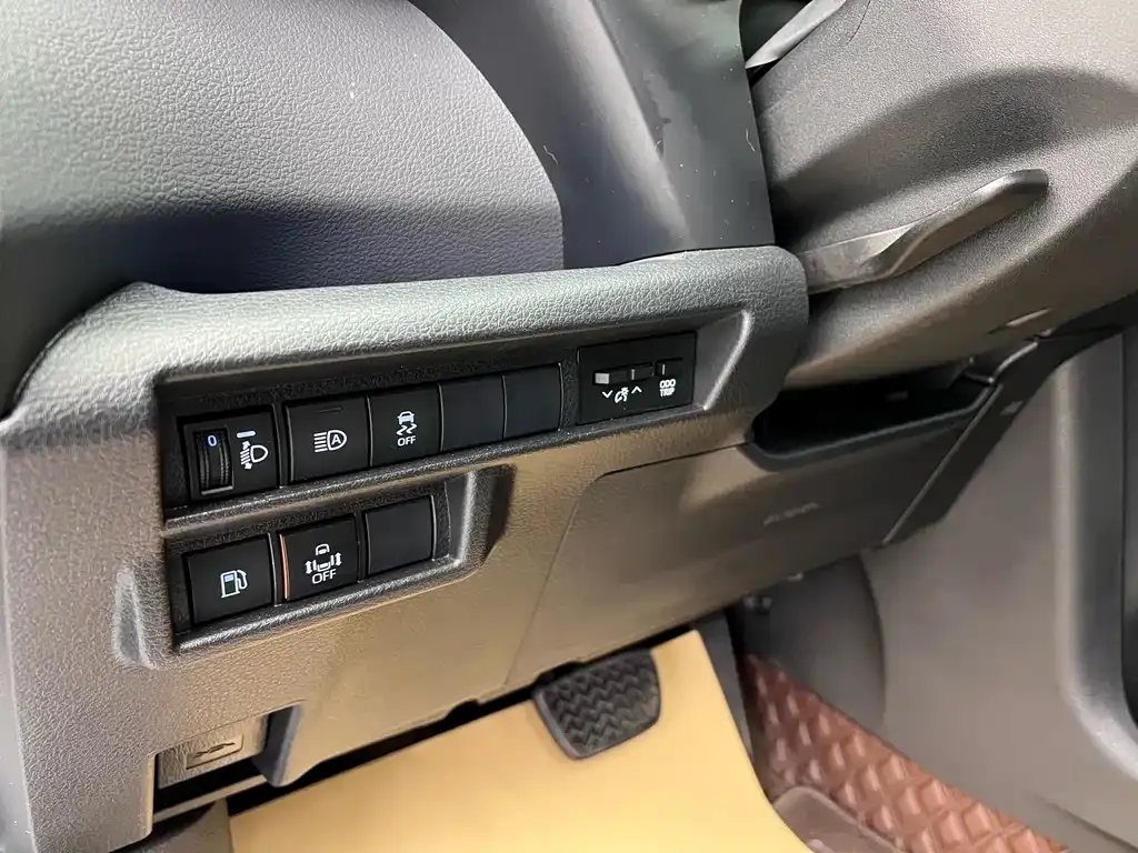 Toyota Sienna — фото 2
