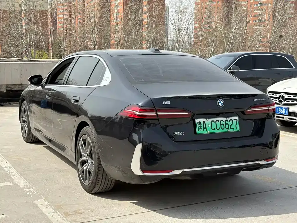 BMW i5 — фото 6