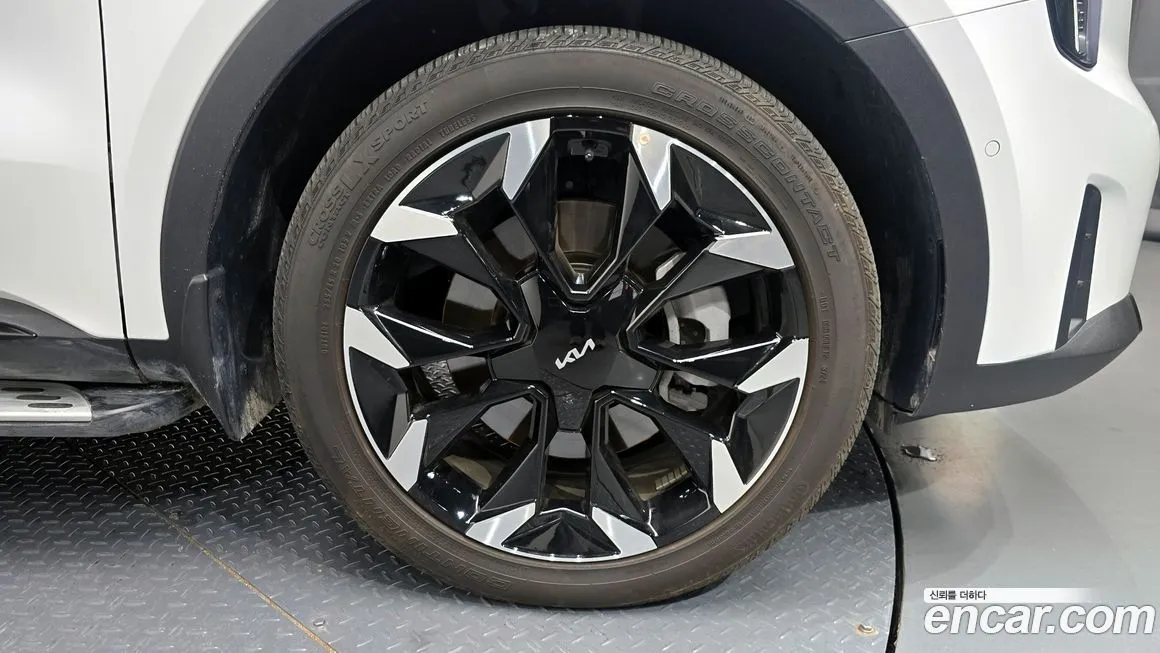 Kia Sorento — фото 6