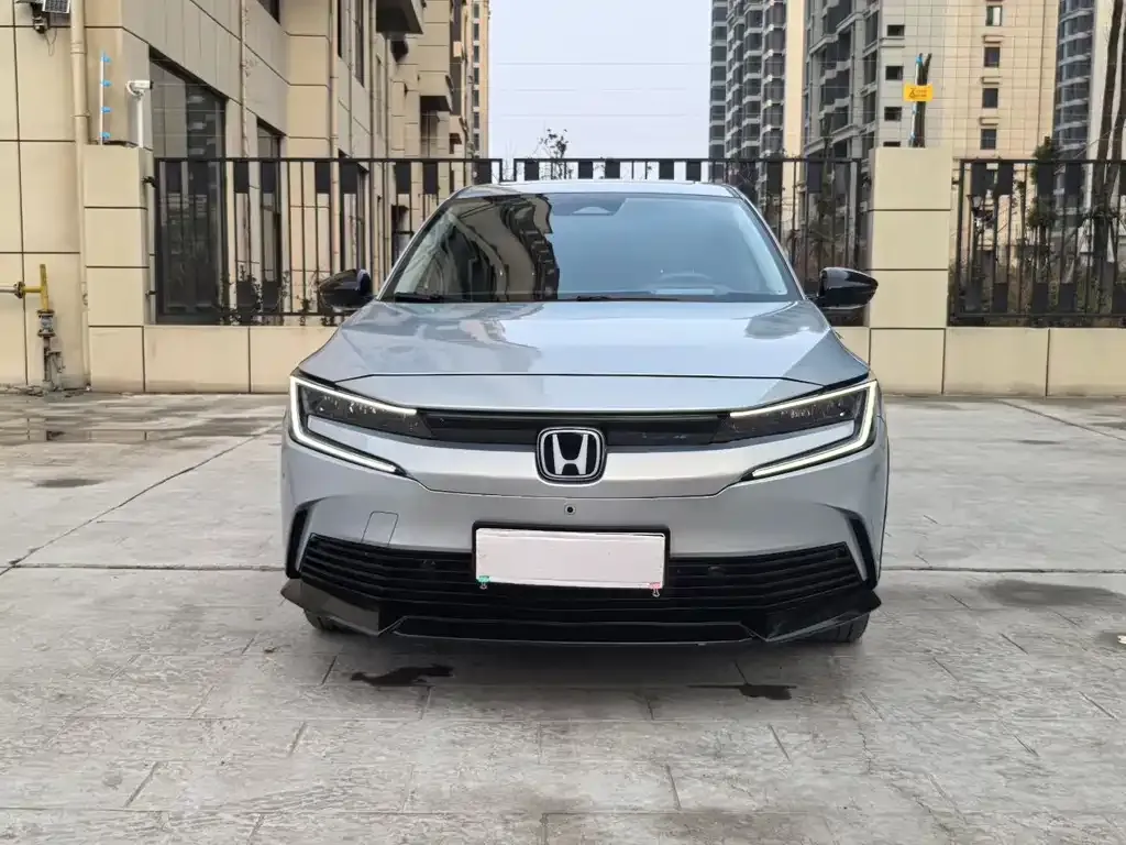 Honda e:NP2 — фото 6