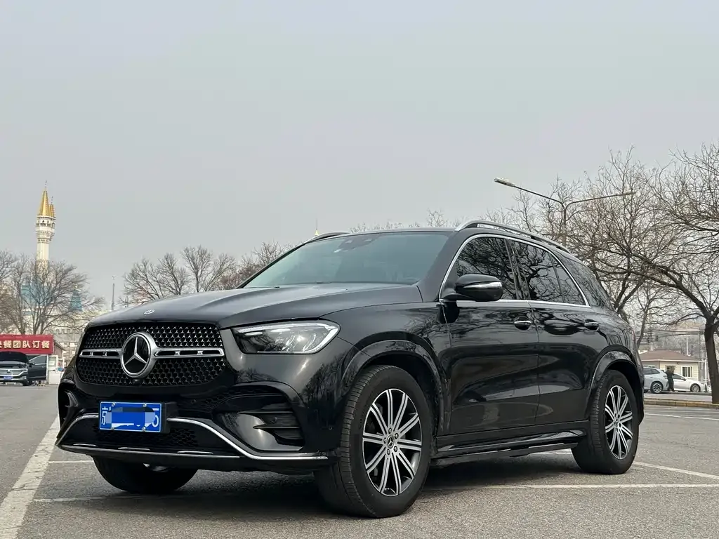 Mercedes-Benz GLE — фото 1