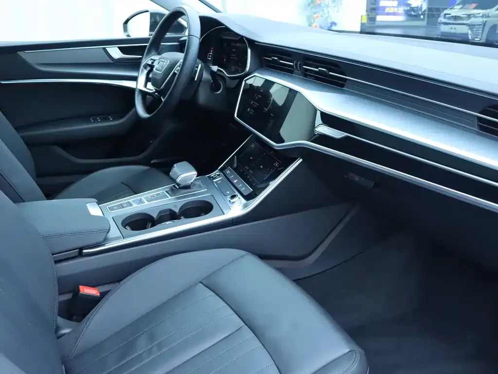 Audi A7 — фото 5
