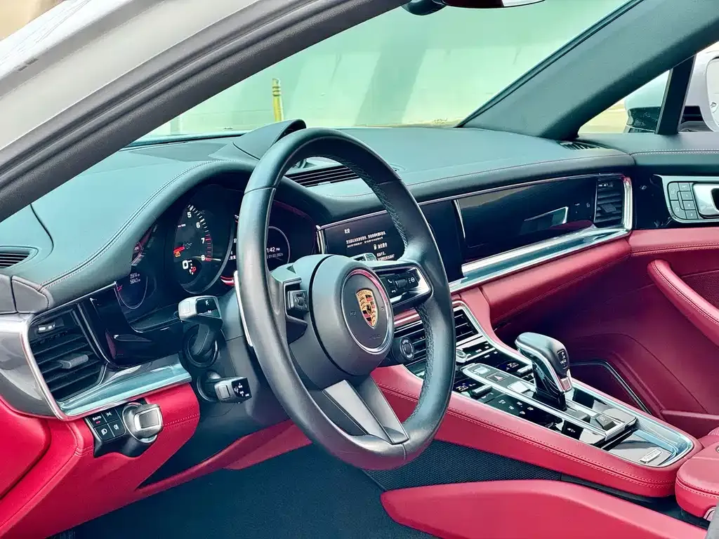 Porsche Panamera — фото 10