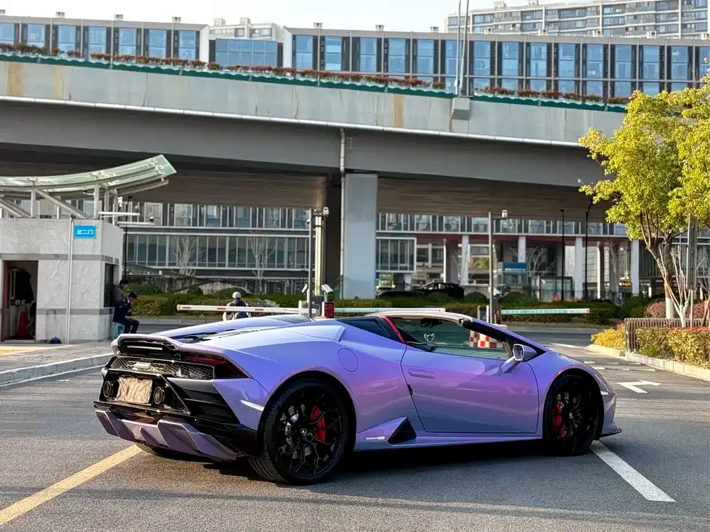 Lamborghini Huracan — фото 7
