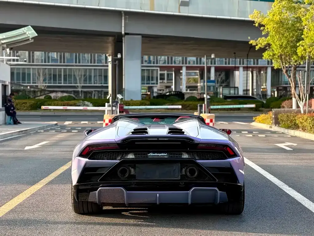 Lamborghini Huracan — фото 8