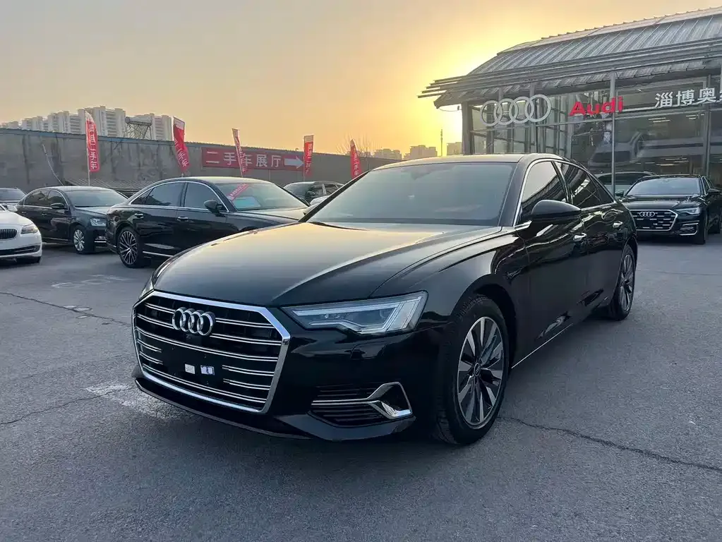 Audi A6L — фото 1