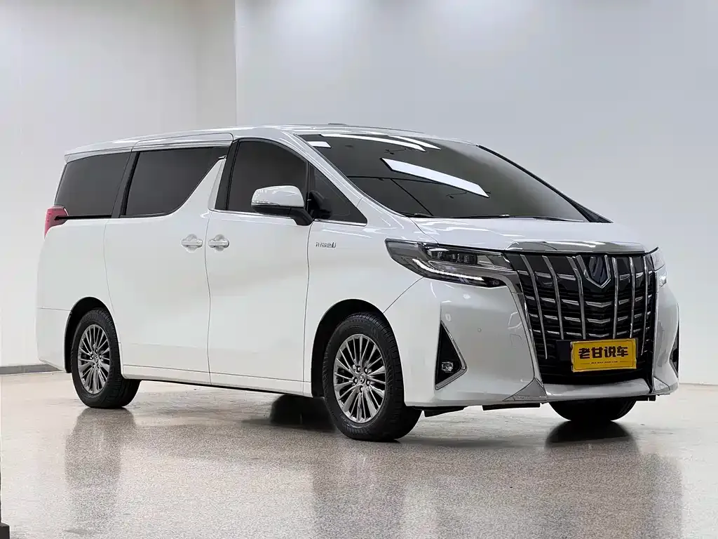 Toyota Alphard — фото 6