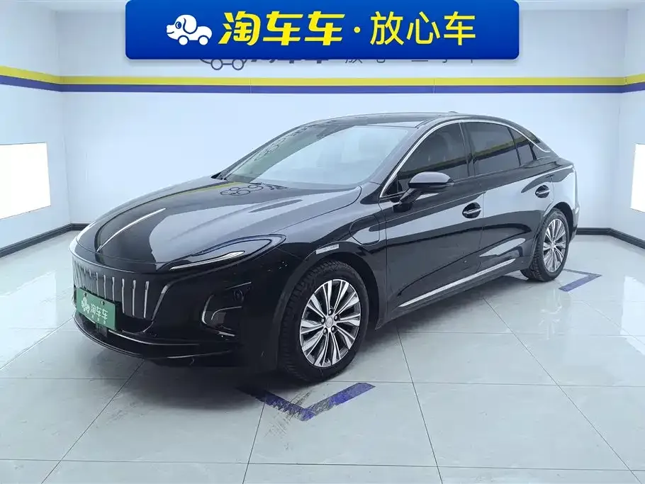 Hongqi E-QM5 — фото 1