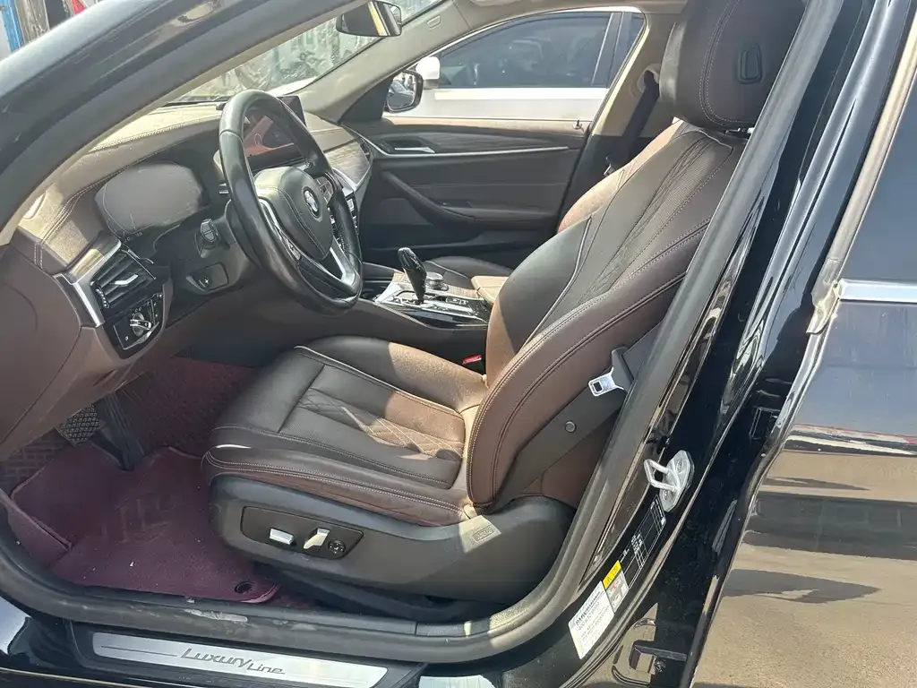 BMW 5 Series New Energy — фото 2