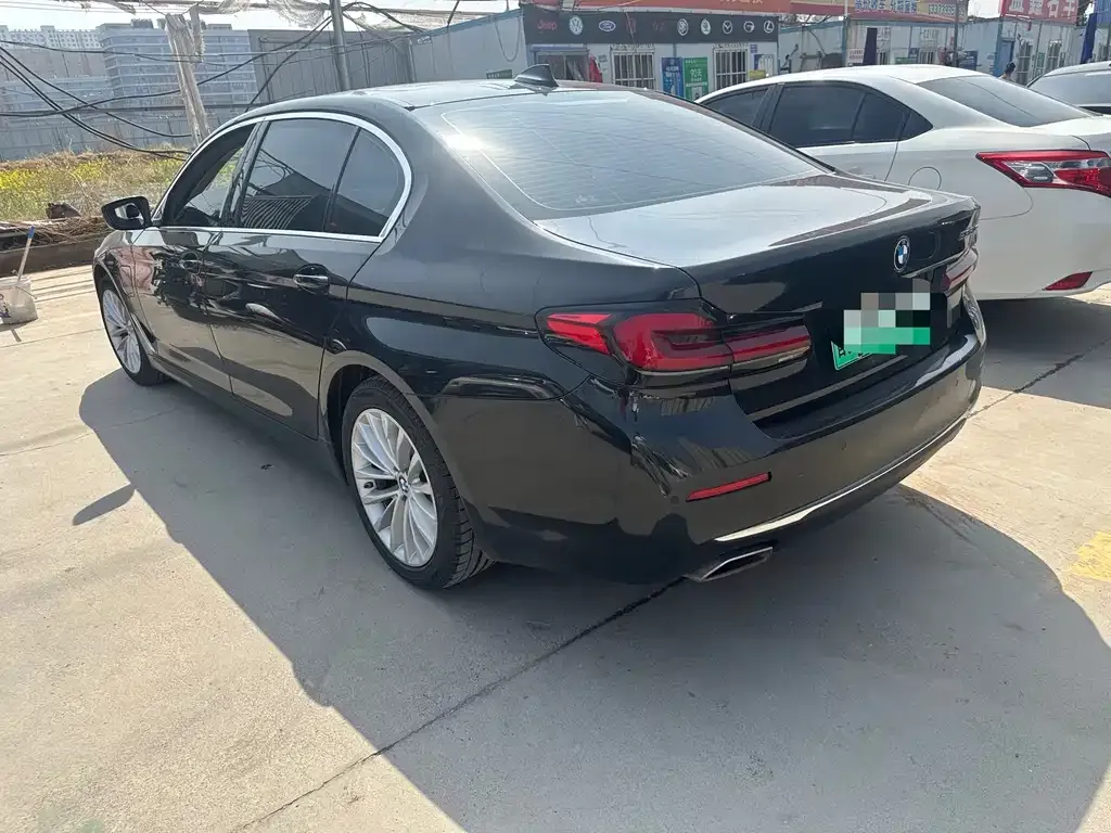 BMW 5 Series New Energy — фото 4