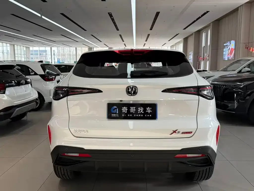 Changan X5 PLUS — фото 2