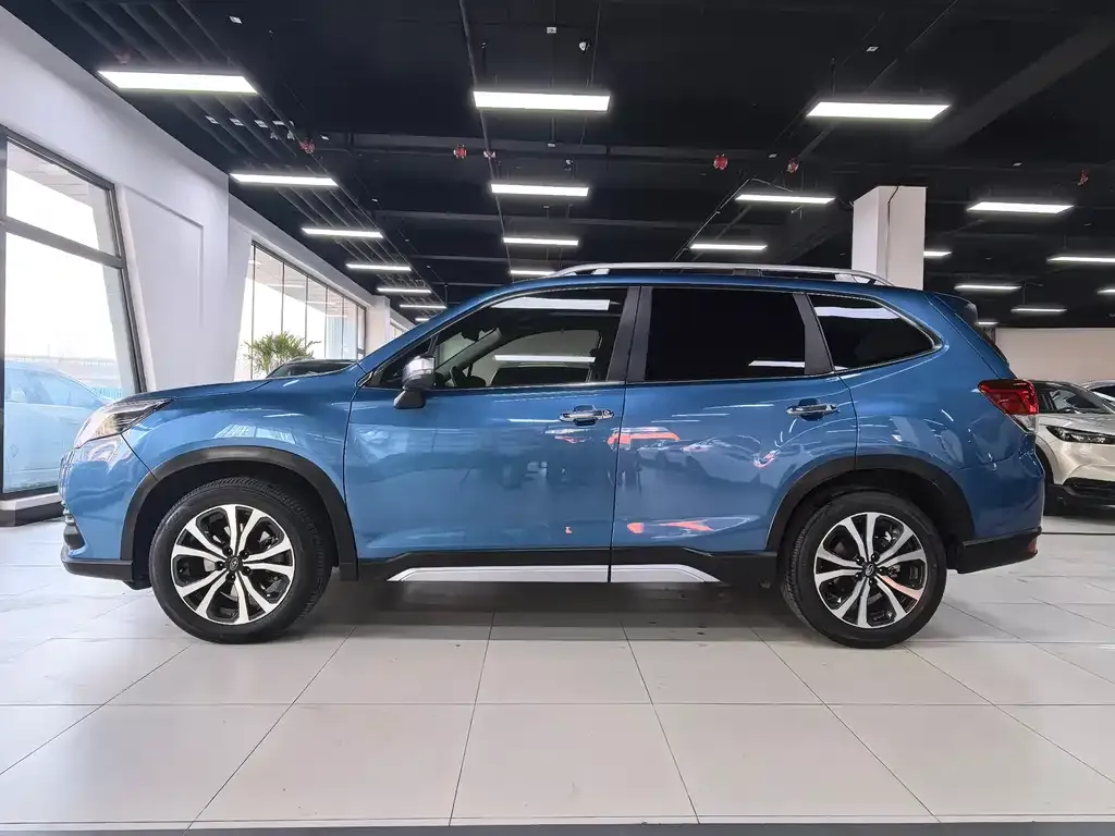 Subaru Forester — фото 2